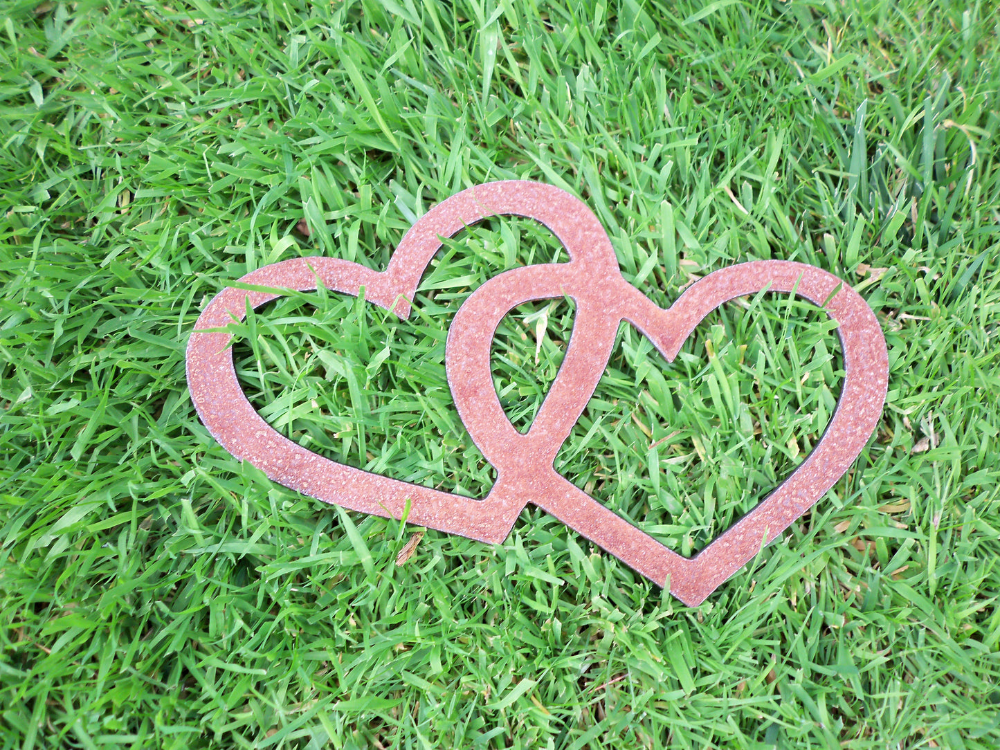 Rusty Metal Entwined HEARTS Garden Ornament. Rustic Garden Decor. Metal HEART Garden Decoration. Rusted Steel Garden Art. Vintage Gift.