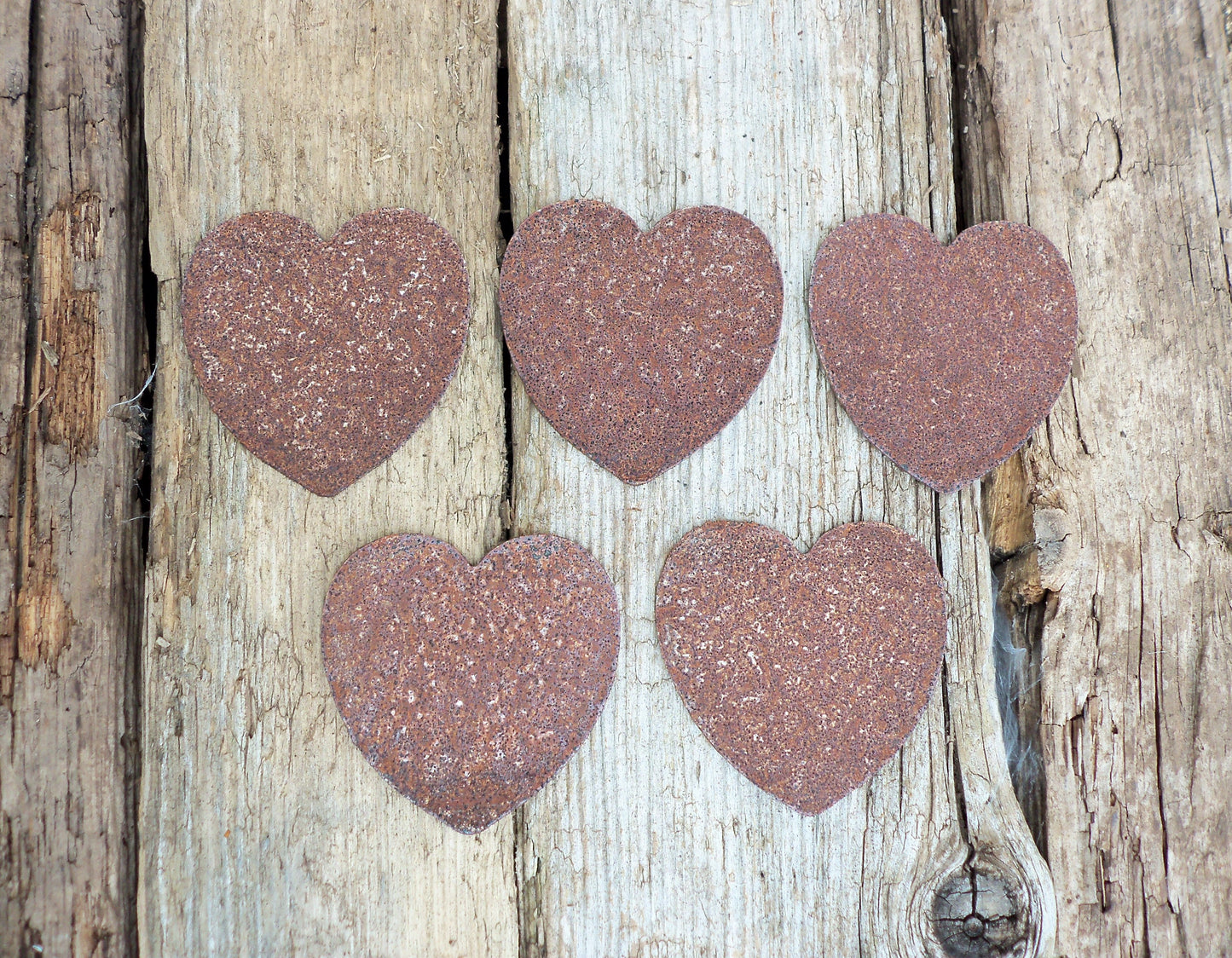 Rusty Metal SMALL HEARTS x 5 Garden Ornaments. Rustic Garden Decor. Rusted Steel Garden Art. Metal Hearts Garden Decorations. Vintage Gift.