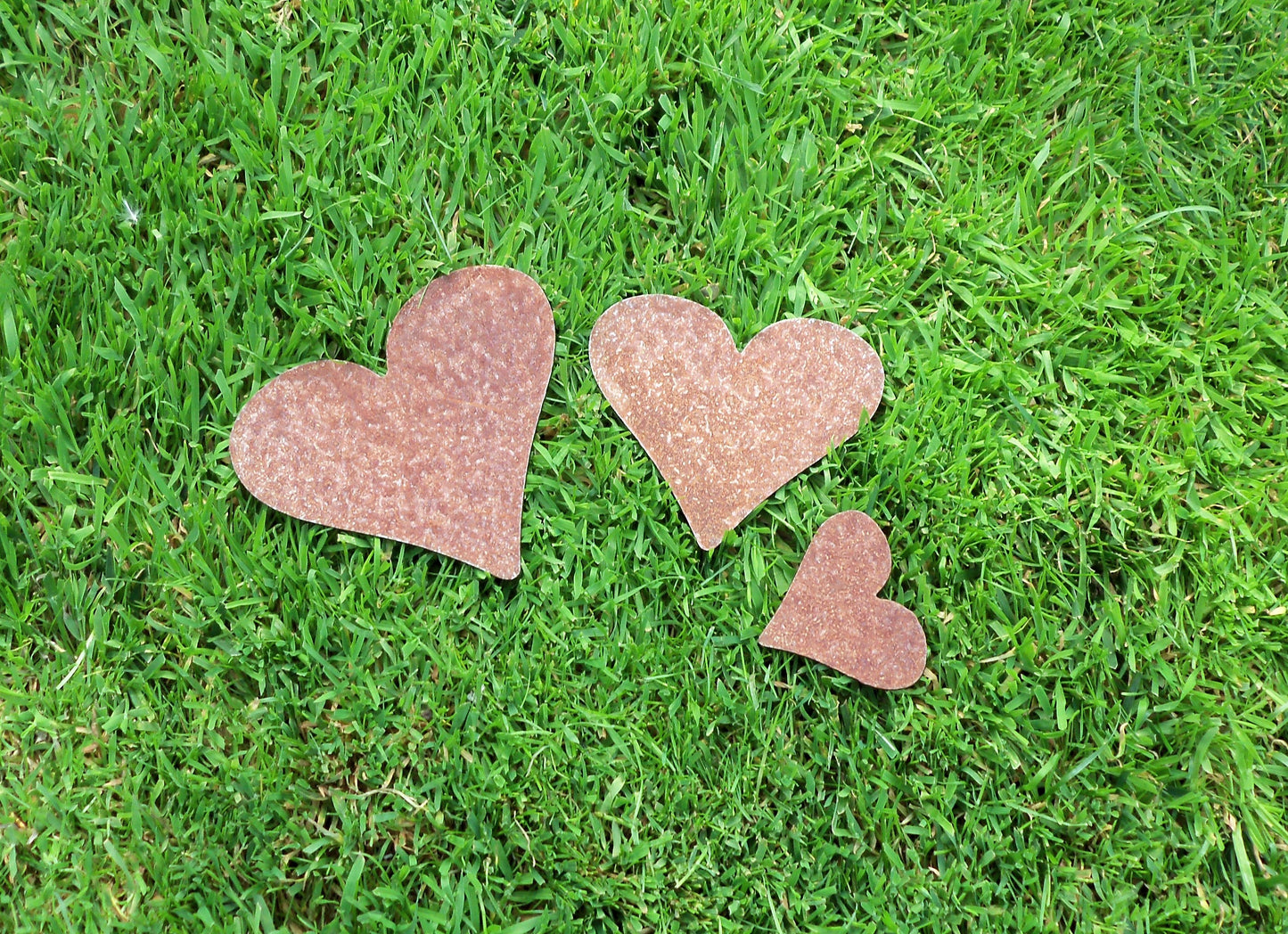Rusty Metal LOVE HEARTS x 3 Garden Ornaments. Rustic Garden Decor. Metal Garden Hearts Decoration. Rusted Steel Garden Art. Vintage Gift.