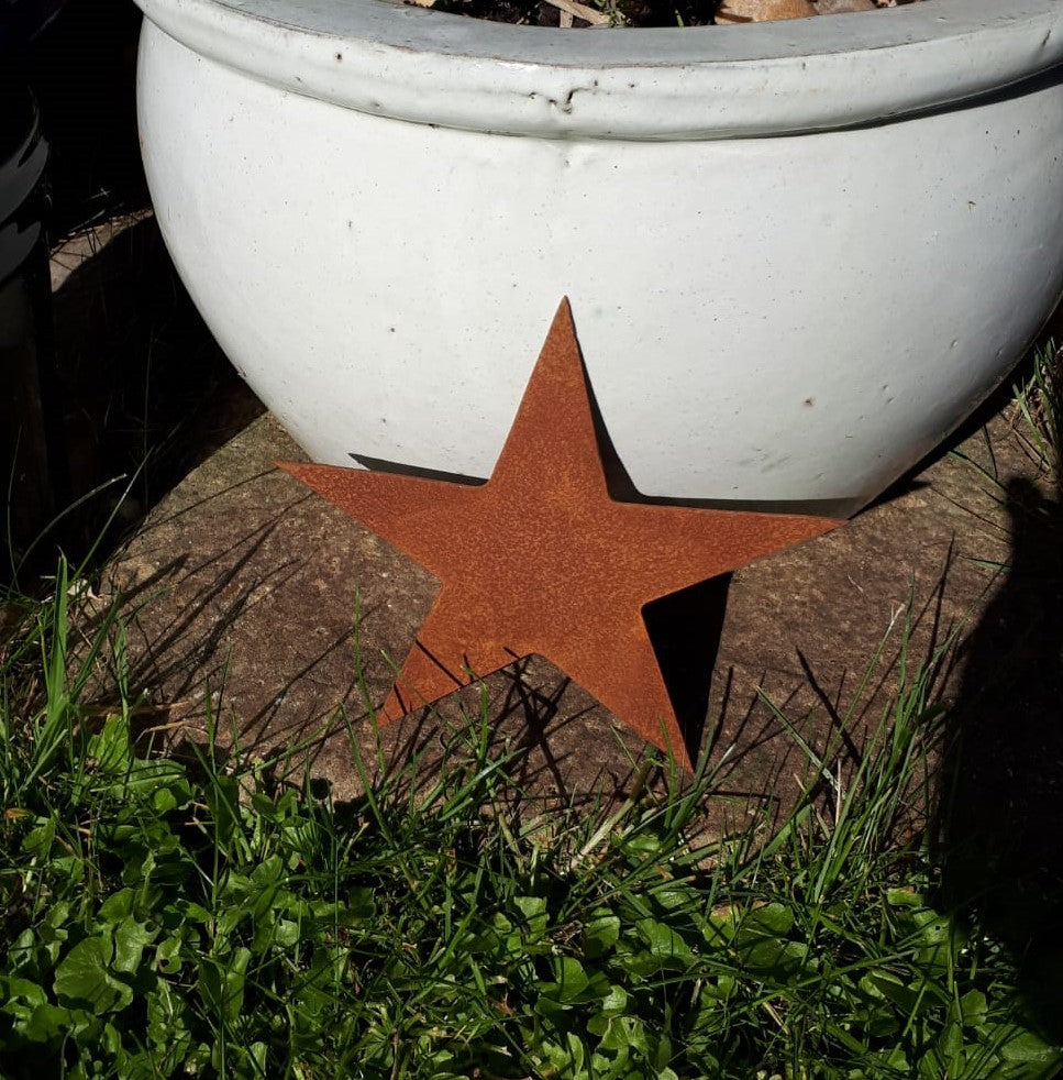 Rusty Metal STAR -Med Garden Ornament. Rustic Garden Decor. Rusted Steel Garden Art Vintage Metal Garden STAR Decoration. Birthday Present.