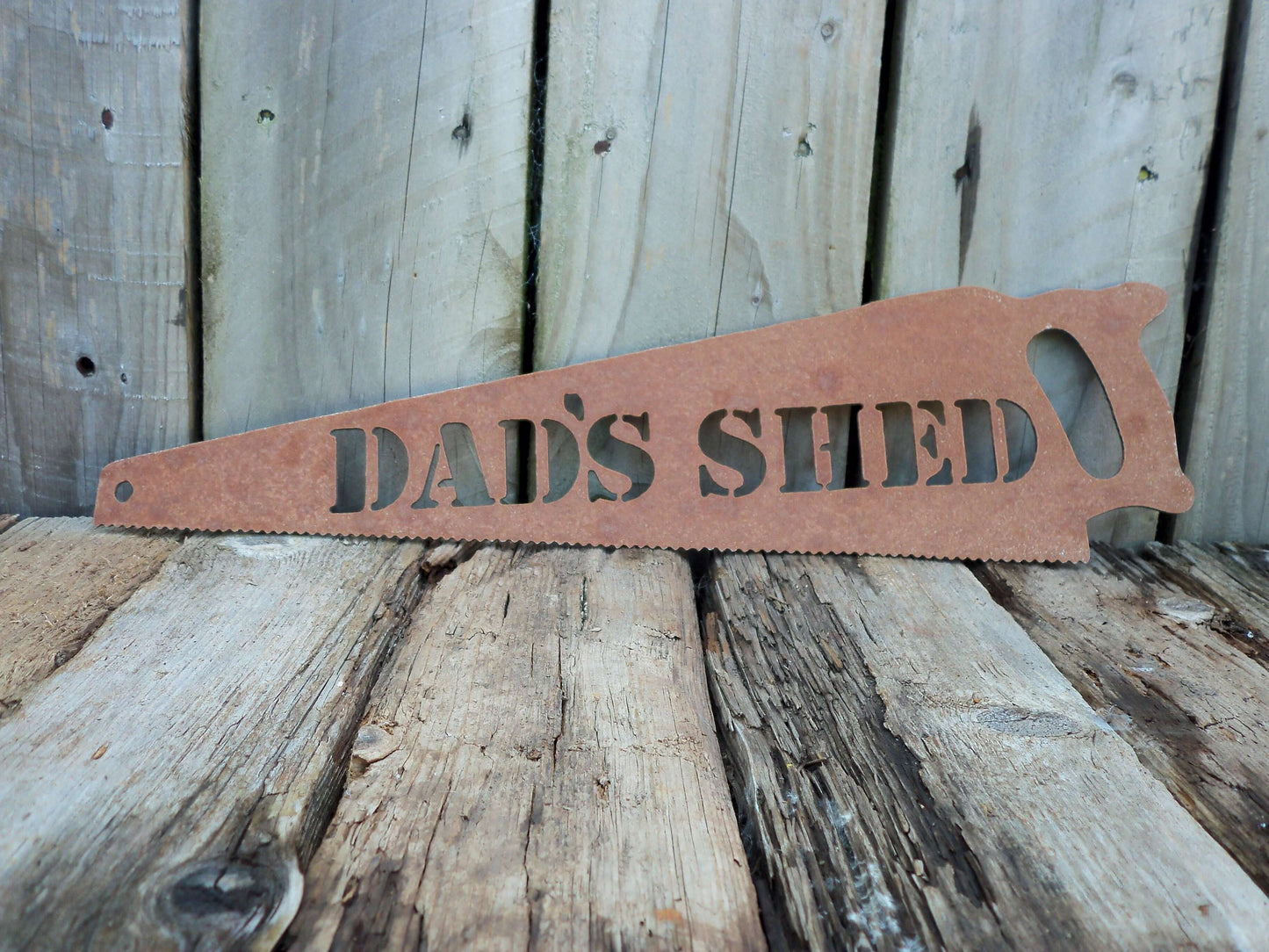 Rusty Metal HANDSAW 'DAD'S SHED' Sign Plaque Garden Ornament. Rustic Garden Decor. Metal Garden Decoration. Rusted Steel Garden Art. Gift.