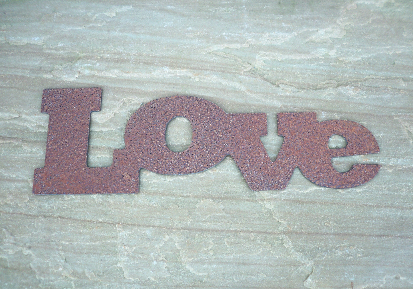 Rusty Metal 'LOVE' Sign Plaque Garden Ornament. Rustic Garden Decor. Metal Garden Decoration. Rusted Steel Garden Wall Art Birthday Gift Mum