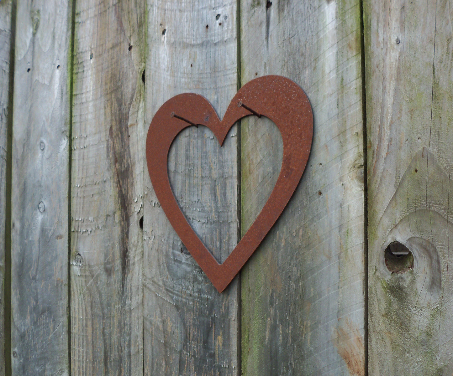 Rusty Metal LOVE HEART Garden Ornament. Rustic Garden Decor. Metal HEART Garden Decoration. Rusted Steel Garden Art. Birthday Gift Mum Wife.