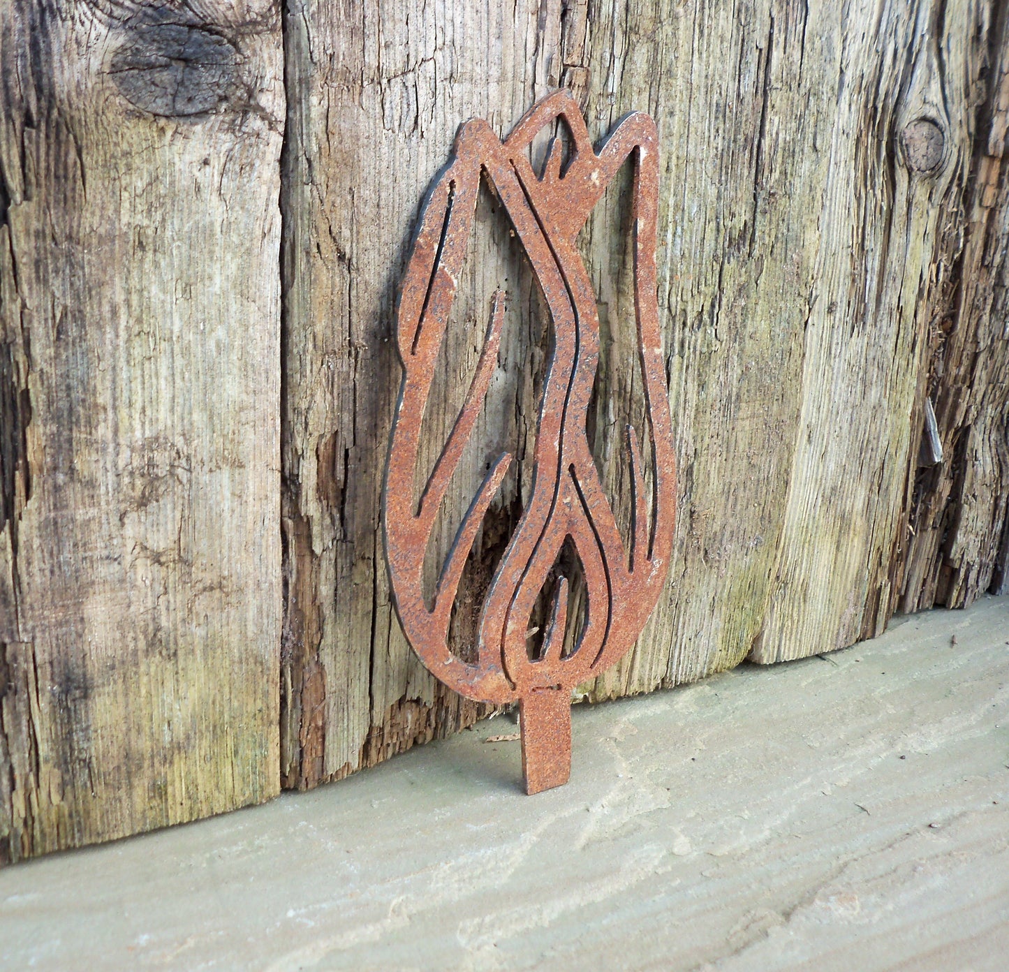 Rusty Metal TULIP FLOWER Garden Ornament - Small. Rustic Garden Decor. Metal Garden Decoration. Rusted Steel Garden Art Birthday Present Mum