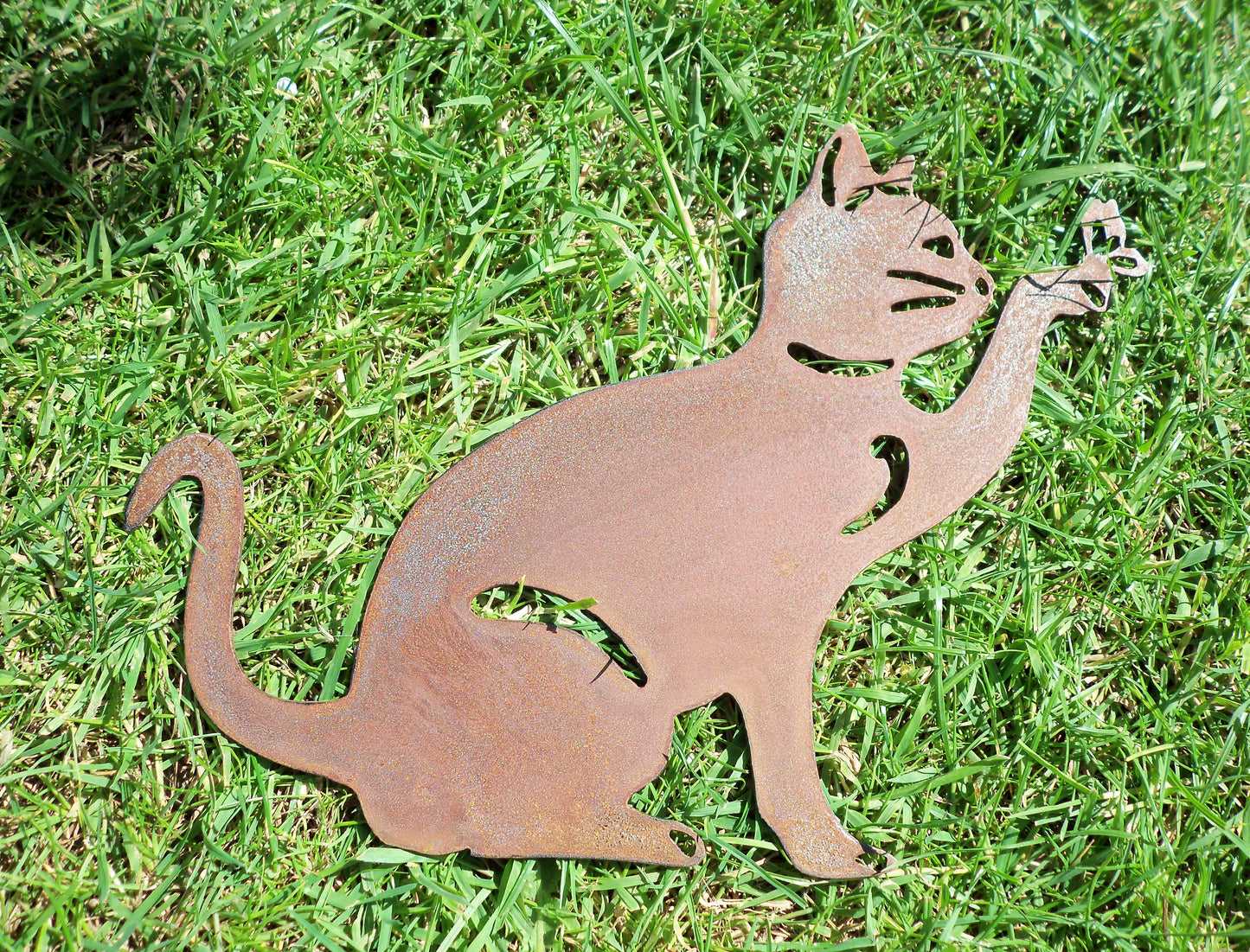 Rusty Metal CAT with BUTTERFLY Garden Ornament. Rustic Garden Decor. Metal Garden Cat Decoration. Rusted Steel Garden Wall Art Birthday Gift