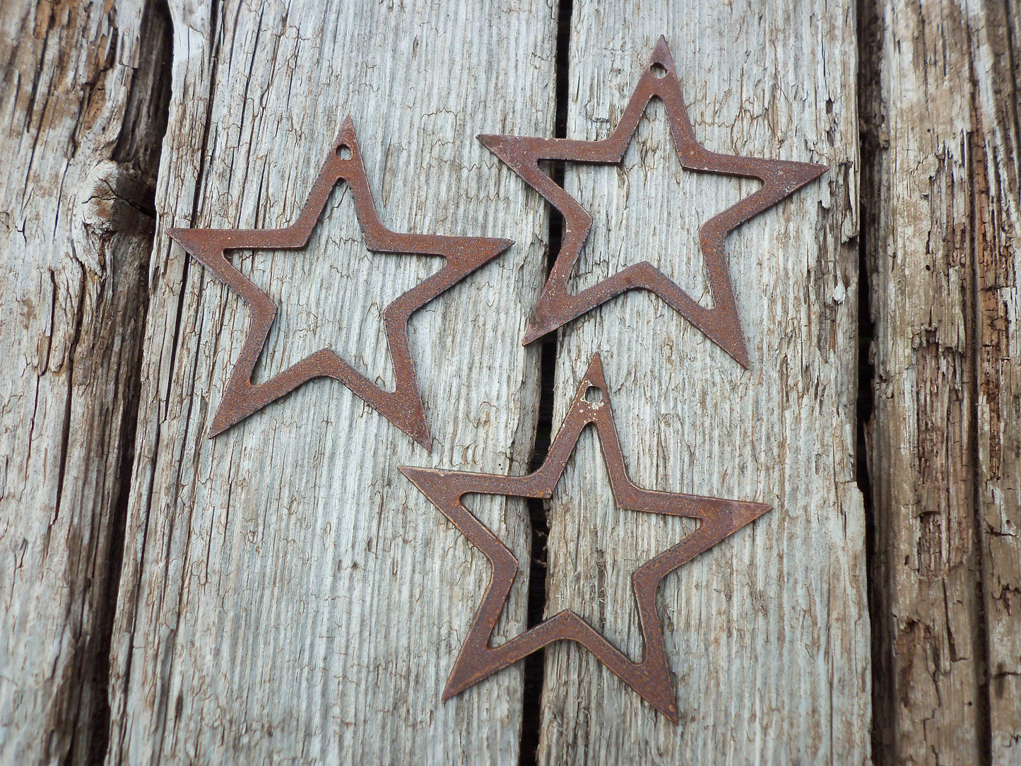 Rusty Metal STARS x 3 with Hanging Holes Garden Ornament. Rustic Garden Decor. Rusted Steel Garden Art. Metal Garden Decoration. Birthday.