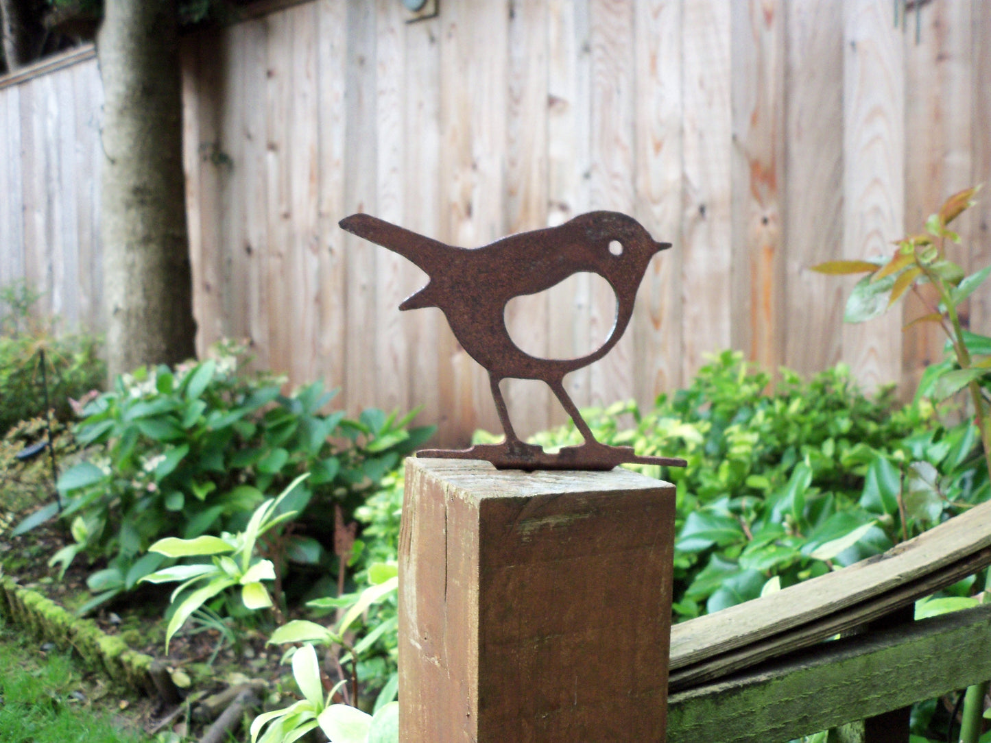 Rusty Metal ROBIN Bird Garden Ornament. Rustic Fence Post Topper. Metal Garden Robin Decoration. Rusted Steel Garden Art. Birthday Gift Mum.