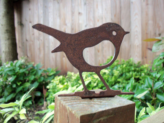 Rusty Metal ROBIN Bird Garden Ornament. Rustic Fence Post Topper. Metal Garden Robin Decoration. Rusted Steel Garden Art. Birthday Gift Mum.