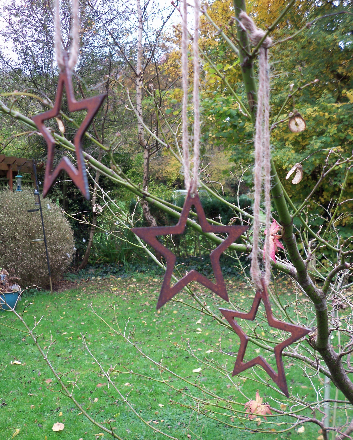 Rusty Metal STARS x 3 with Hanging Holes Garden Ornament. Rustic Garden Decor. Rusted Steel Garden Art. Metal Garden Decoration. Birthday.