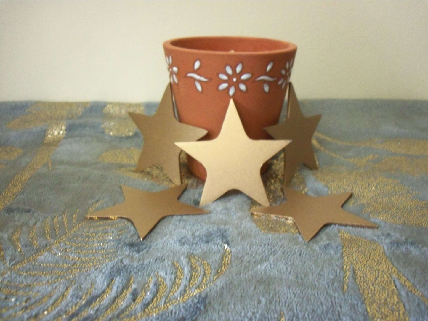 Gold Painted Metal STARS x 5 Home & Garden Ornament. Metal STAR Home Decoration. Gold Painted Steel Home Art Decor. Birthday Present Mother.