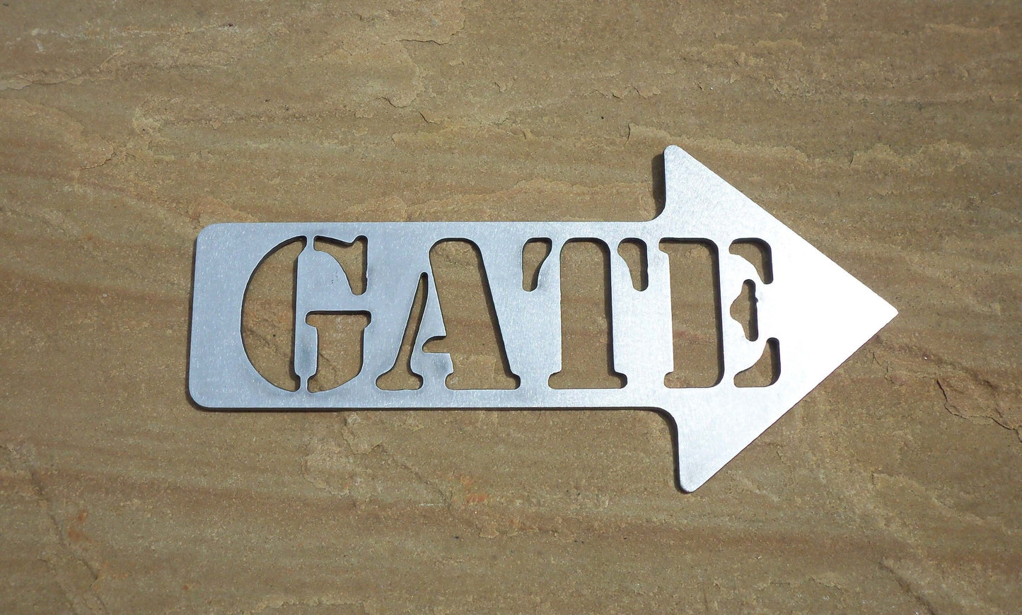 Metal ARROW -'GATE' Left/Right/Ahead Sign Garden Ornament. Rustic Garden Decor. Metal Garden Direction ARROW Decoration. Steel Garden Art.