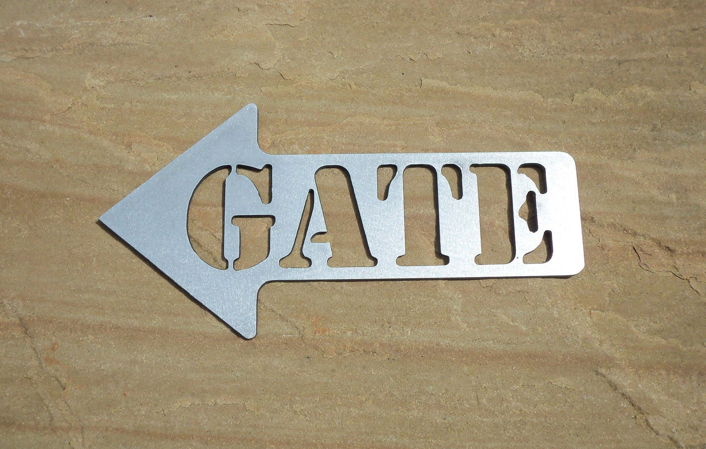 Metal ARROW -'GATE' Left/Right/Ahead Sign Garden Ornament. Rustic Garden Decor. Metal Garden Direction ARROW Decoration. Steel Garden Art.