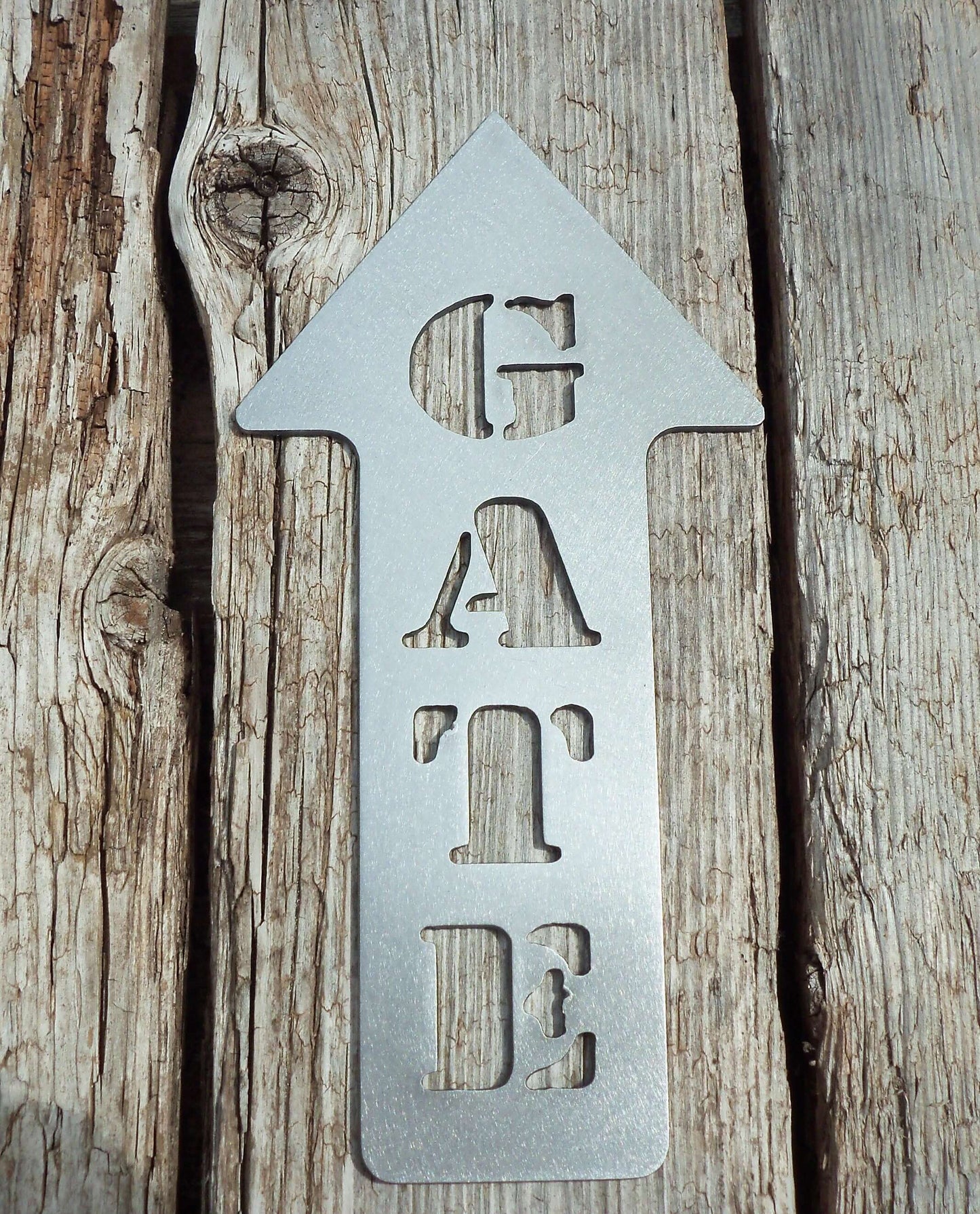 Metal ARROW -'GATE' Left/Right/Ahead Sign Garden Ornament. Rustic Garden Decor. Metal Garden Direction ARROW Decoration. Steel Garden Art.