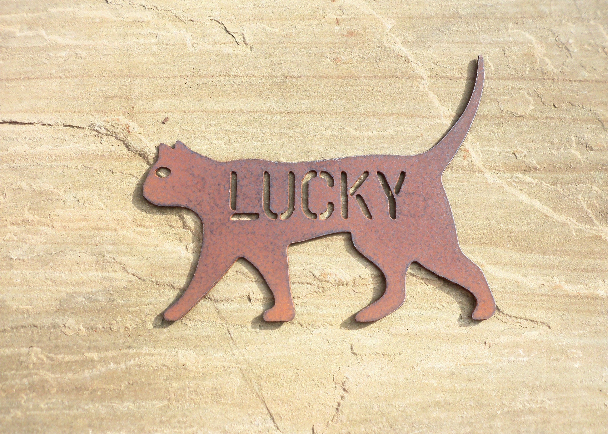 Rusty metal cat with personalised name - Lucky