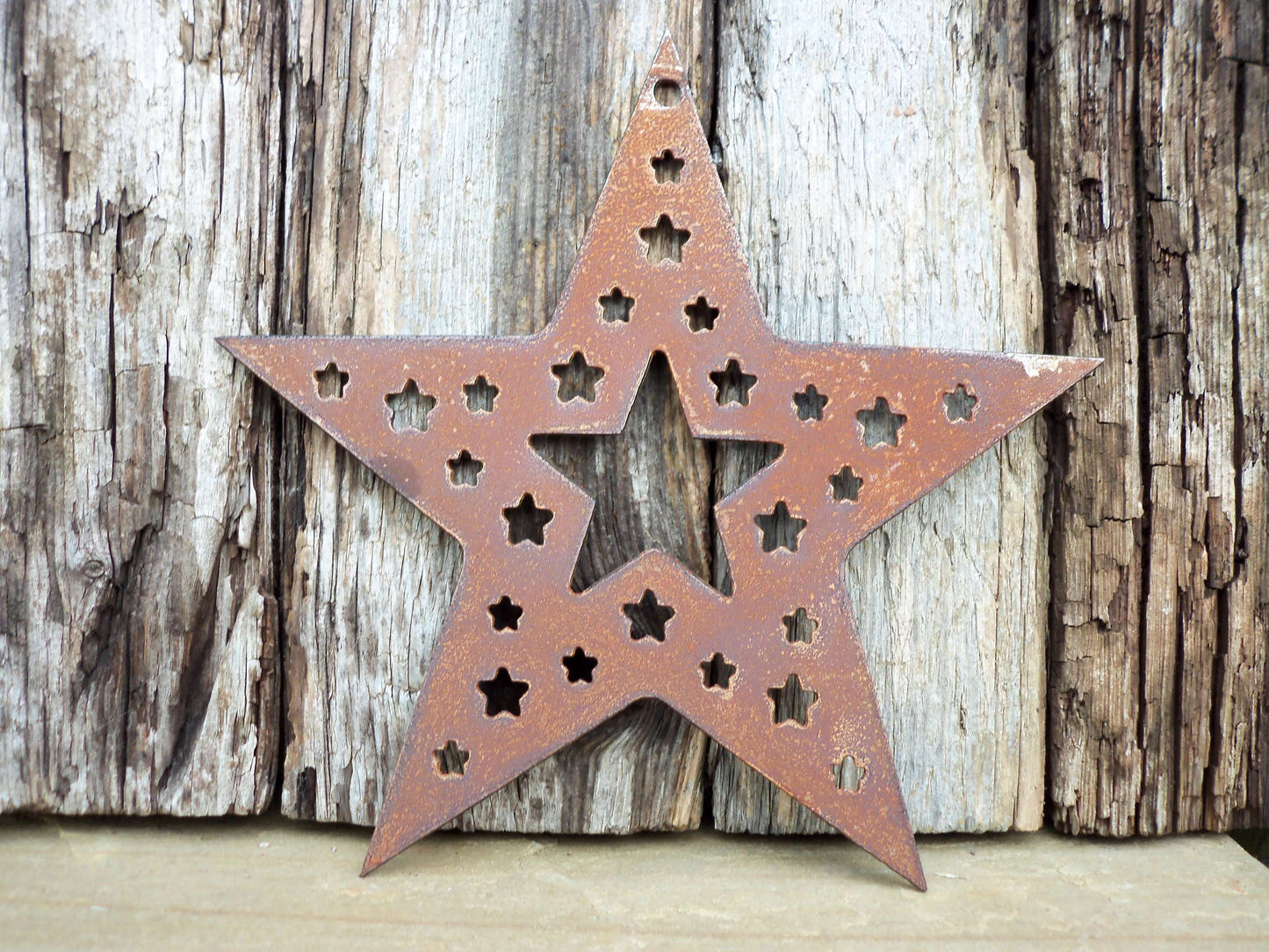 Rusty Metal STAR of STARS Hanging Garden Ornament. Rustic Garden Decor. Rusted Steel Garden Art. Metal STAR Garden Decoration Christmas Gift