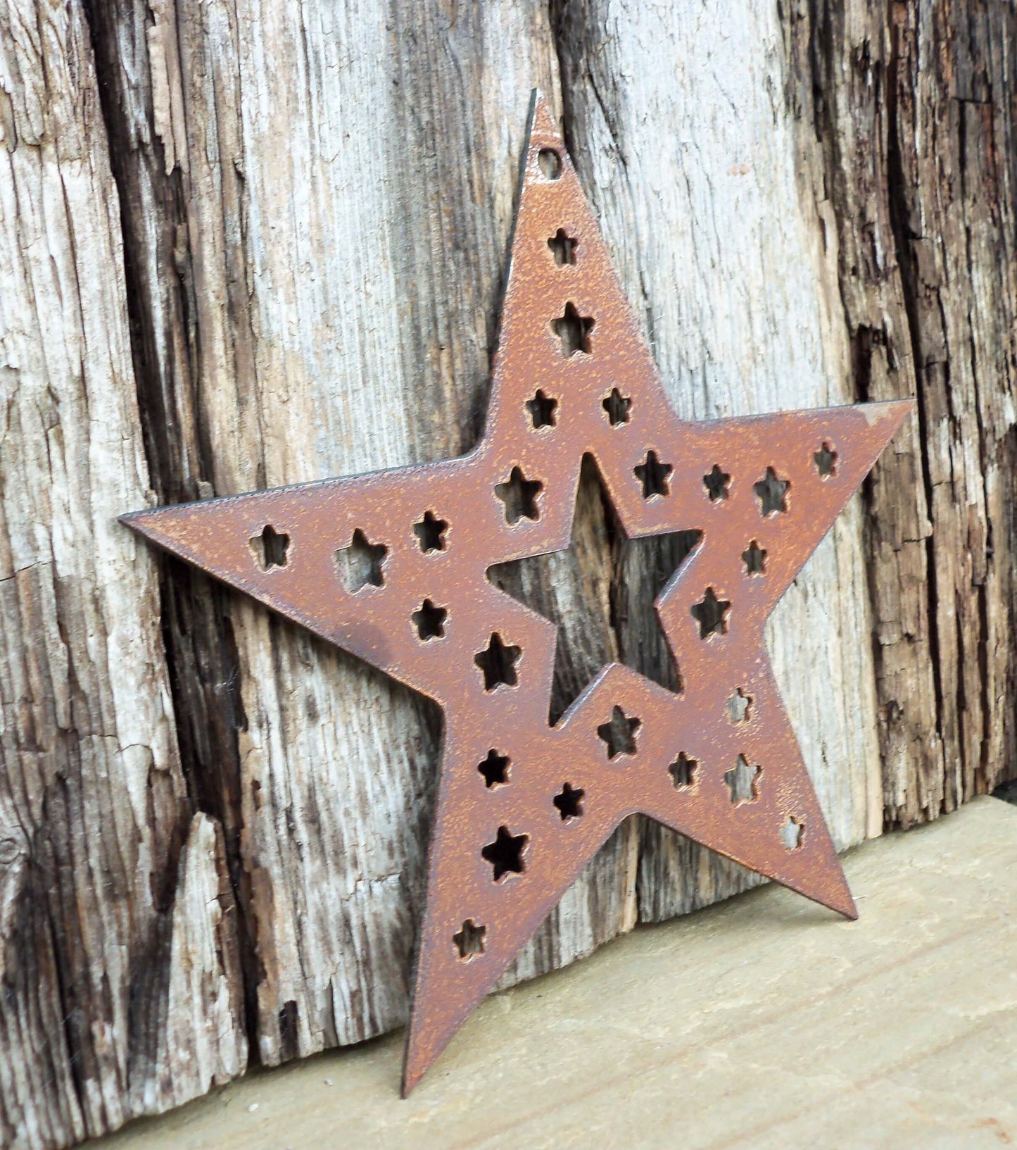 Rusty Metal STAR of STARS Hanging Garden Ornament. Rustic Garden Decor. Rusted Steel Garden Art. Metal STAR Garden Decoration Christmas Gift