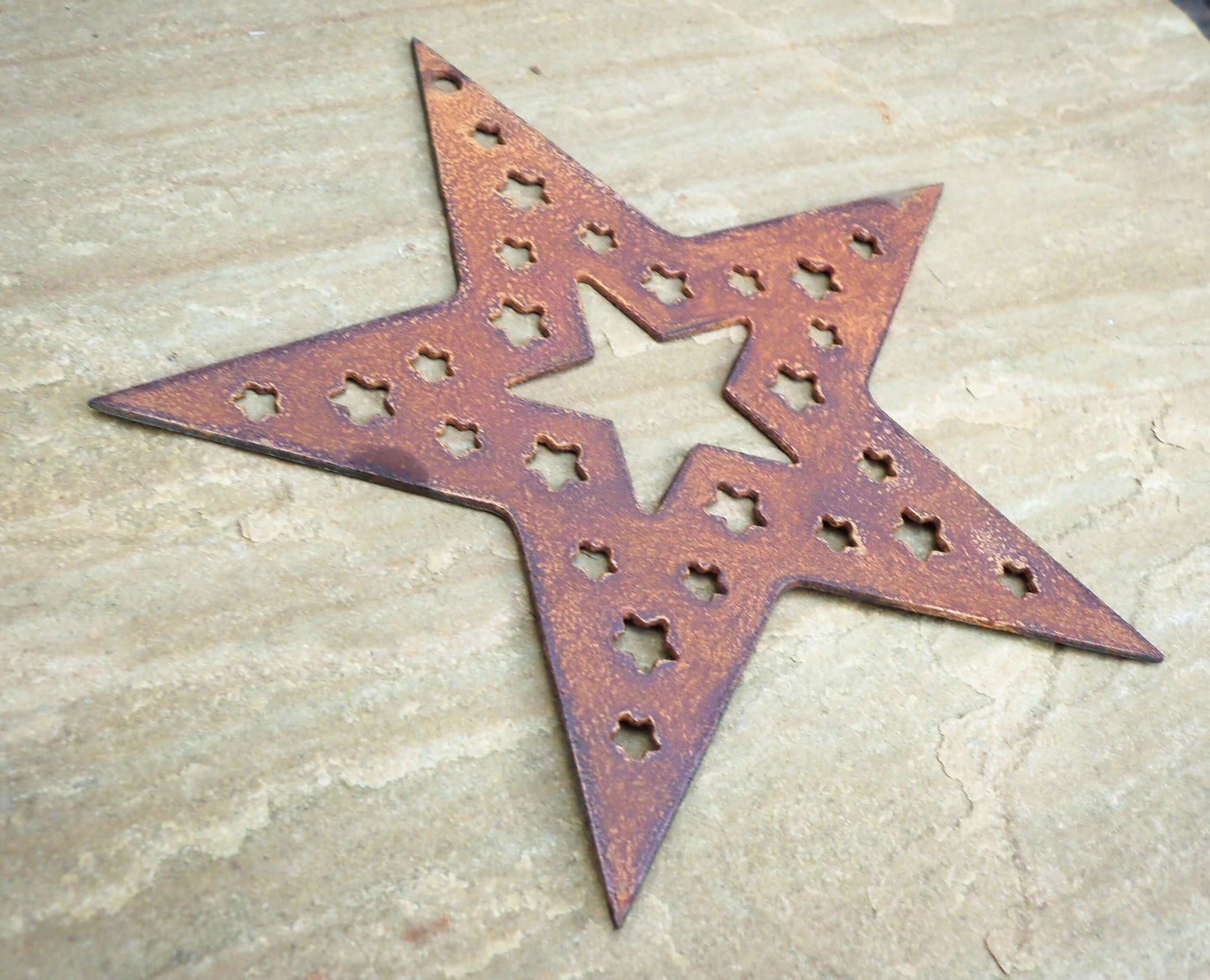 Rusty Metal STAR of STARS Hanging Garden Ornament. Rustic Garden Decor. Rusted Steel Garden Art. Metal STAR Garden Decoration Christmas Gift