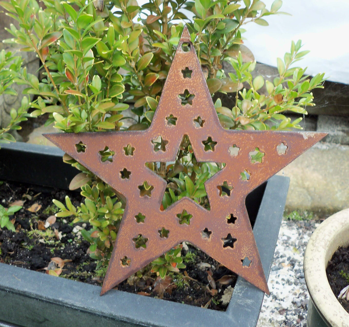 Rusty Metal STAR of STARS Hanging Garden Ornament. Rustic Garden Decor. Rusted Steel Garden Art. Metal STAR Garden Decoration Christmas Gift