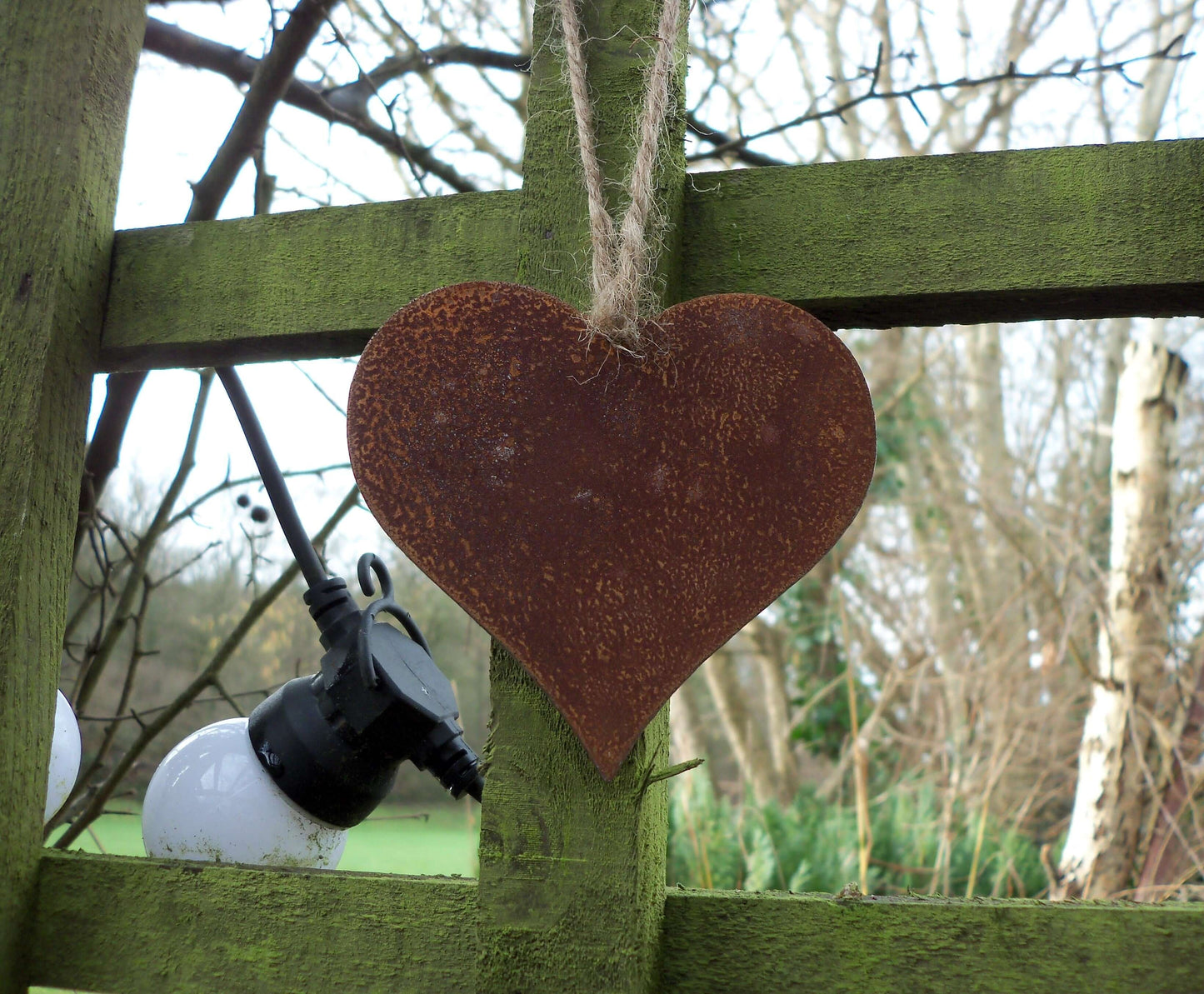 Rusty Metal HANGING HEART Garden Ornament. Rustic Steel Art Decor. Metal Outdoor Decoration. Rusted Valentine's Day Gift.
