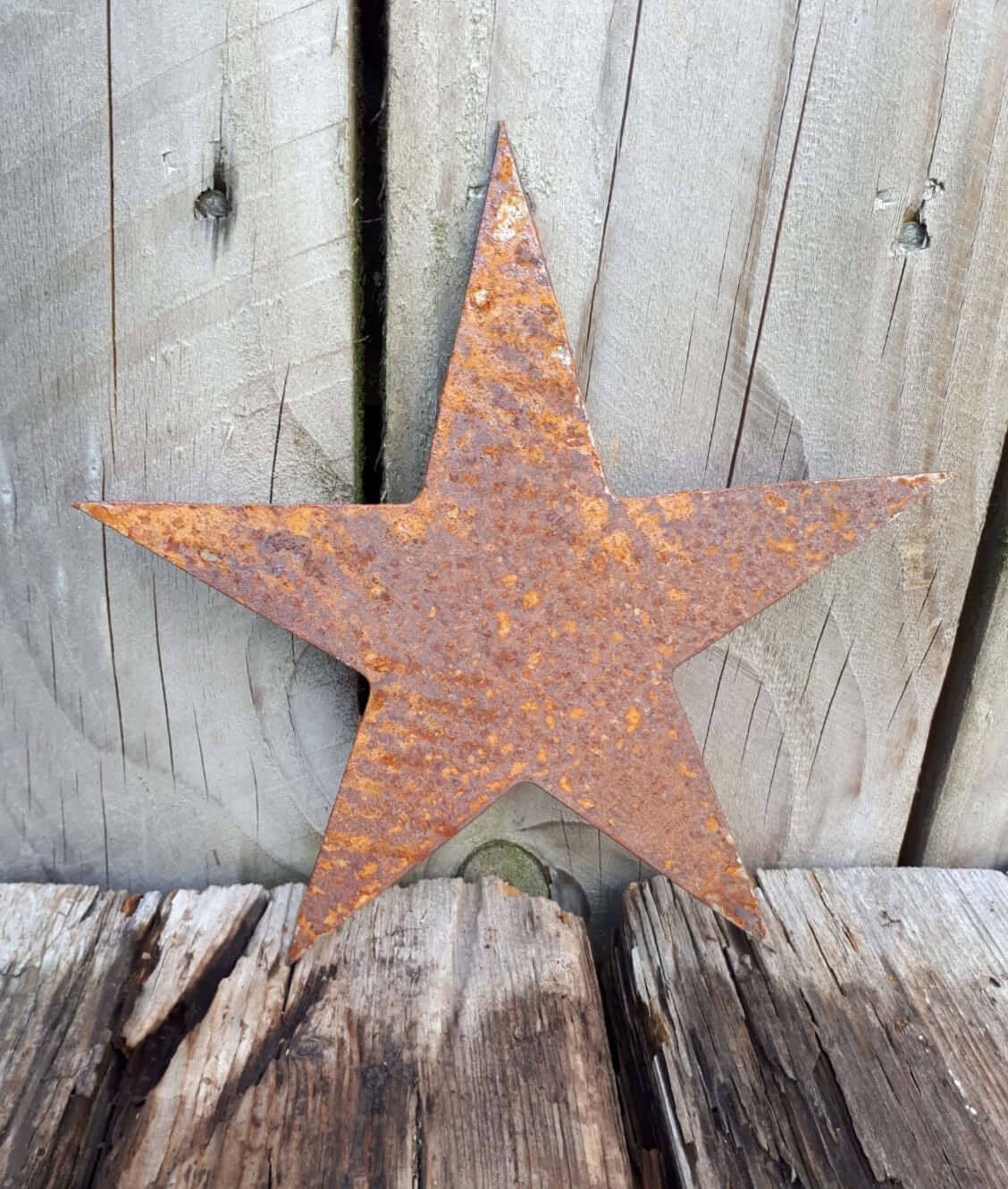 Rustic Steel Star Garden Gift Set - Large rusted metal Star garden ornament on old wood