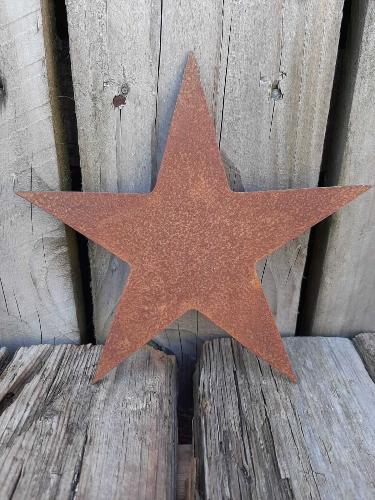 Rustic Steel Star Garden Gift Set - Medium rusty metal star garden ornament on weathered wood