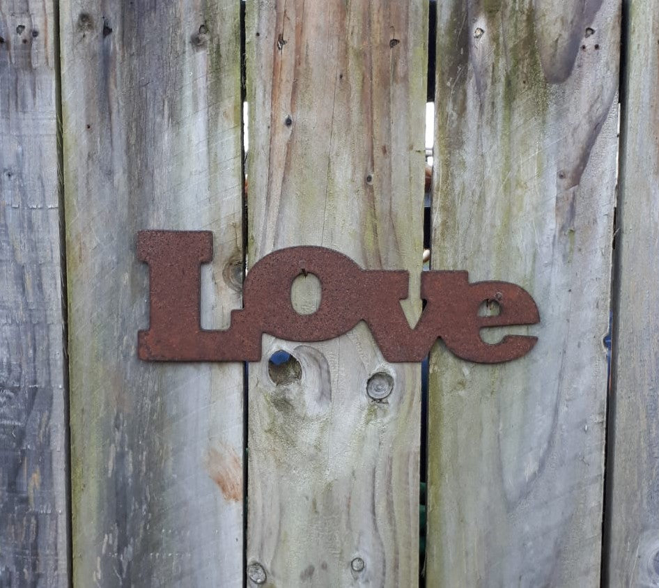 Rusty Metal 'LOVE' Sign Plaque Garden Ornament. Rustic Garden Decor. Metal Garden Decoration. Rusted Steel Garden Wall Art Birthday Gift Mum