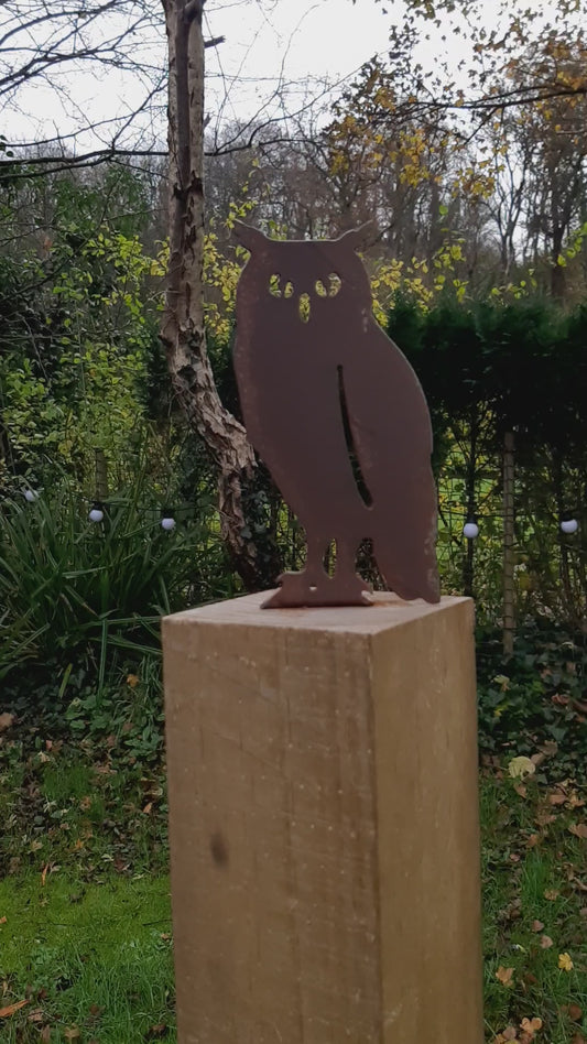 Rusted Steel OWL Garden Ornament - Rustic Metal Bird Decoration - Fence Post Topper or Ground / Pot Spike